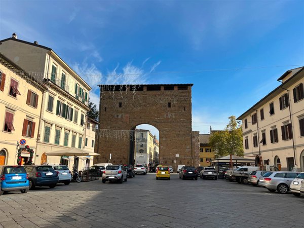 negozio in affitto a Firenze in zona Centro San Frediano