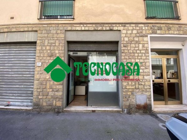 negozio in affitto a Firenze in zona Serpiolle