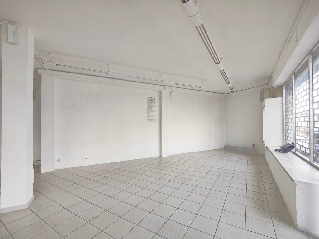 negozio in affitto a Firenze in zona Isolotto