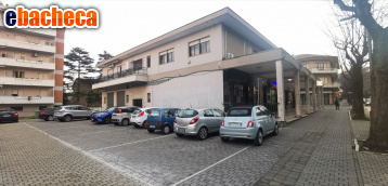 locale commerciale in affitto a Firenze