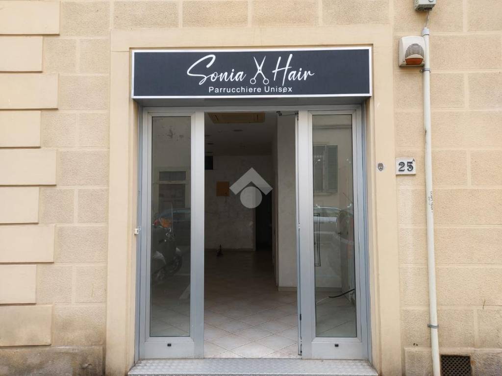 negozio in affitto a Firenze