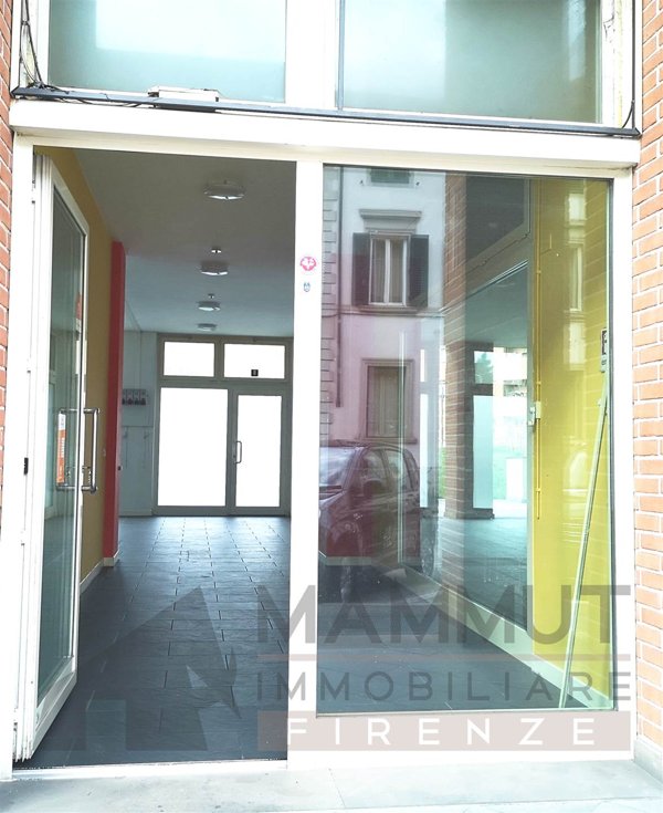 negozio in affitto a Firenze in zona Coverciano