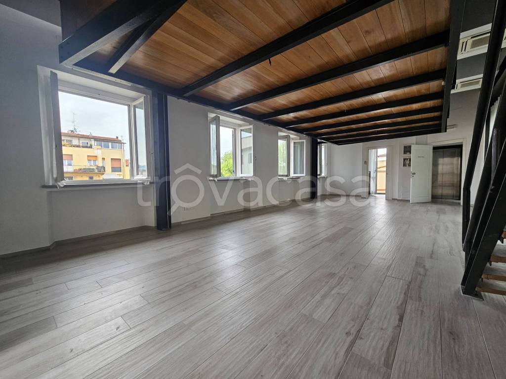 appartamento in affitto a Firenze