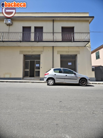 locale commerciale in affitto a Firenze in zona Centro Storico