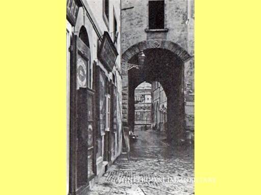 negozio in affitto a Firenze in zona Centro San Frediano