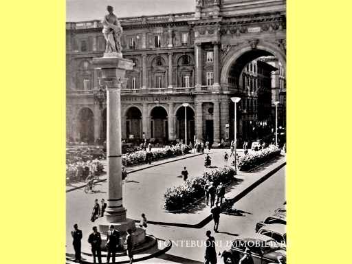 negozio in affitto a Firenze