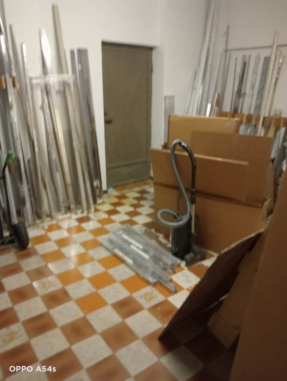locale commerciale in affitto a Firenze in zona Coverciano