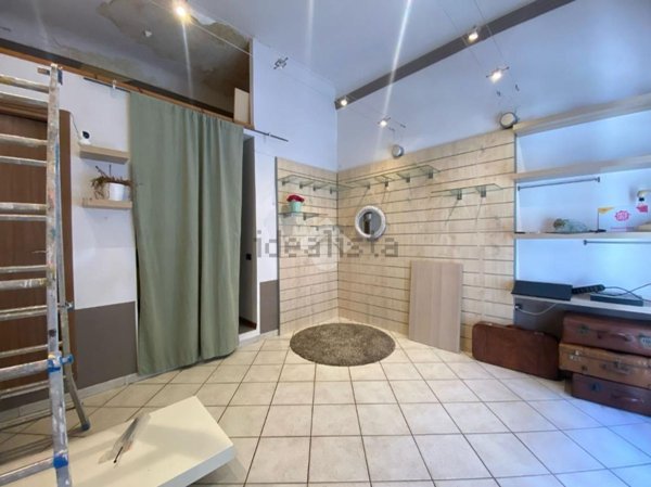 negozio in affitto a Firenze