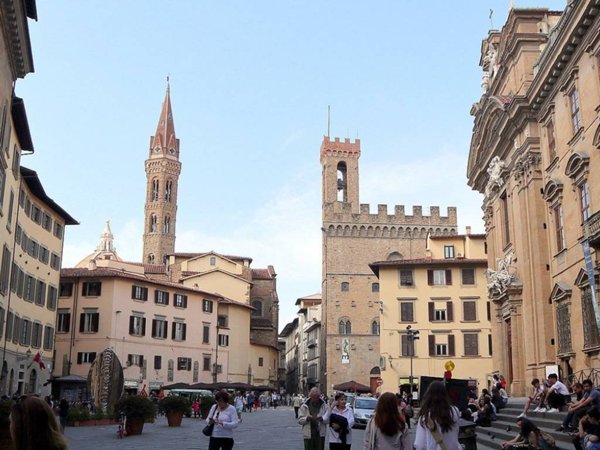 negozio in affitto a Firenze in zona Centro Duomo