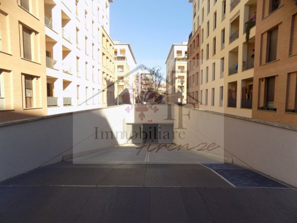 negozio in affitto a Firenze in zona Novoli