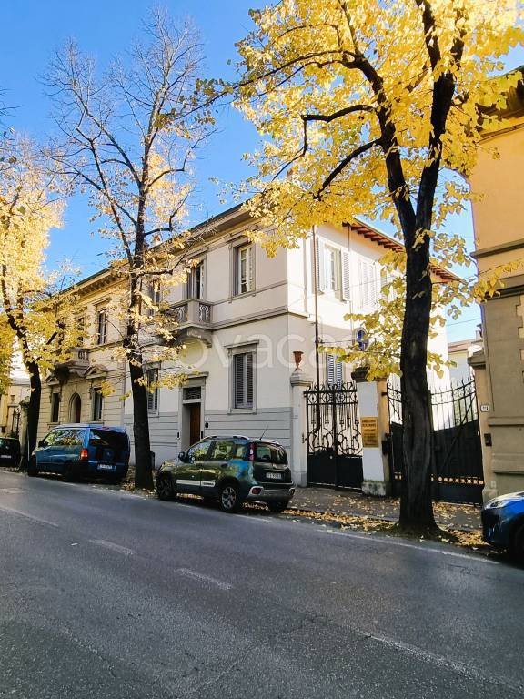 ufficio in affitto a Firenze in zona Campo di Marte