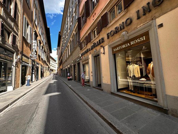 negozio in affitto a Firenze