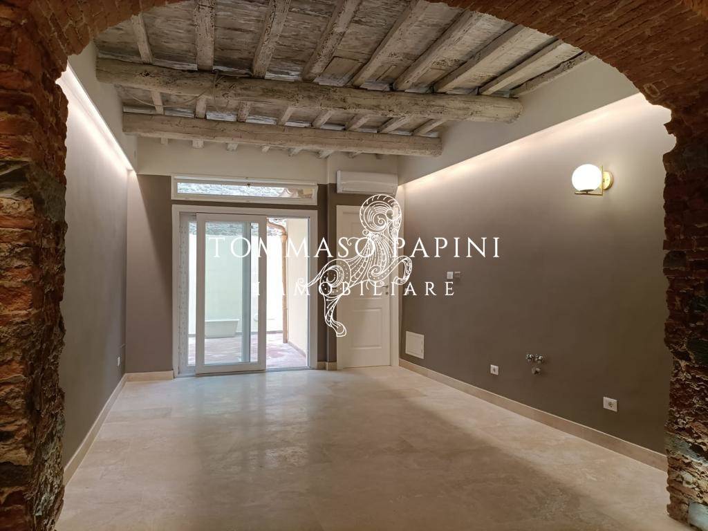 negozio in affitto a Firenze