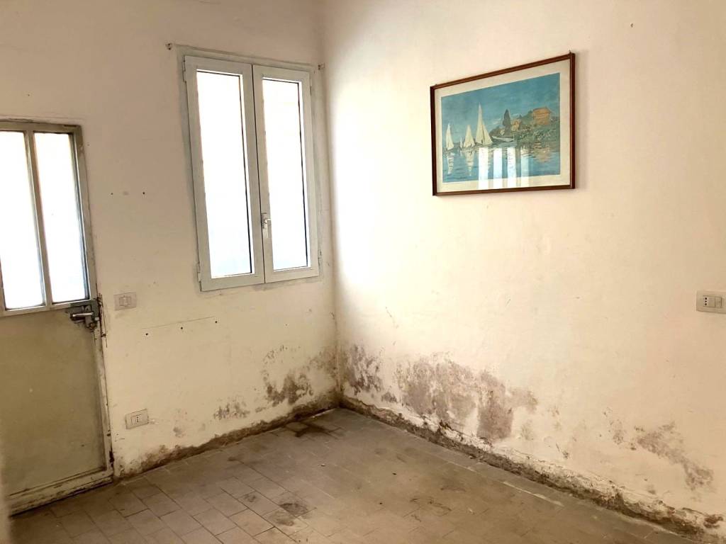 locale commerciale in affitto a Firenze