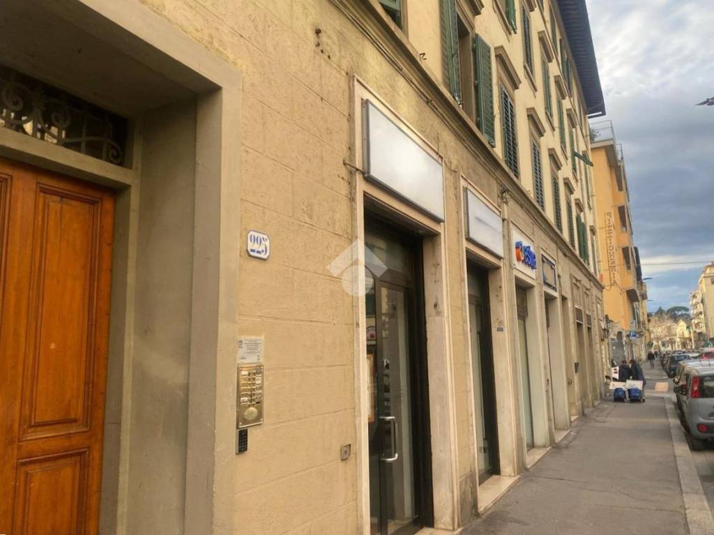 negozio in affitto a Firenze