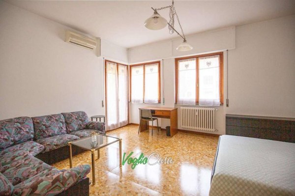 negozio in affitto a Firenze in zona Statuto