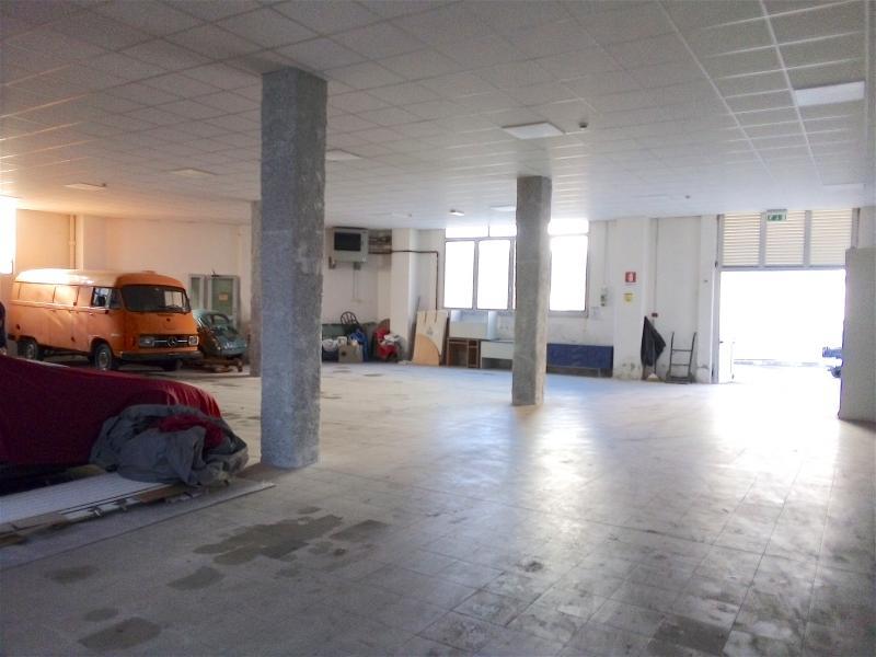 locale di sgombero in affitto a Firenze in zona Romito