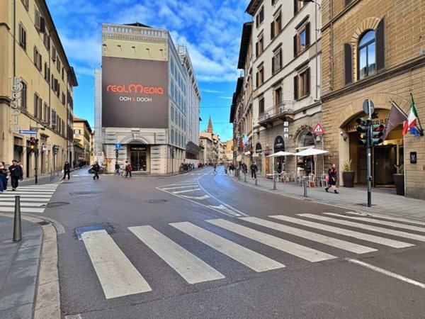 negozio in affitto a Firenze in zona Centro Duomo