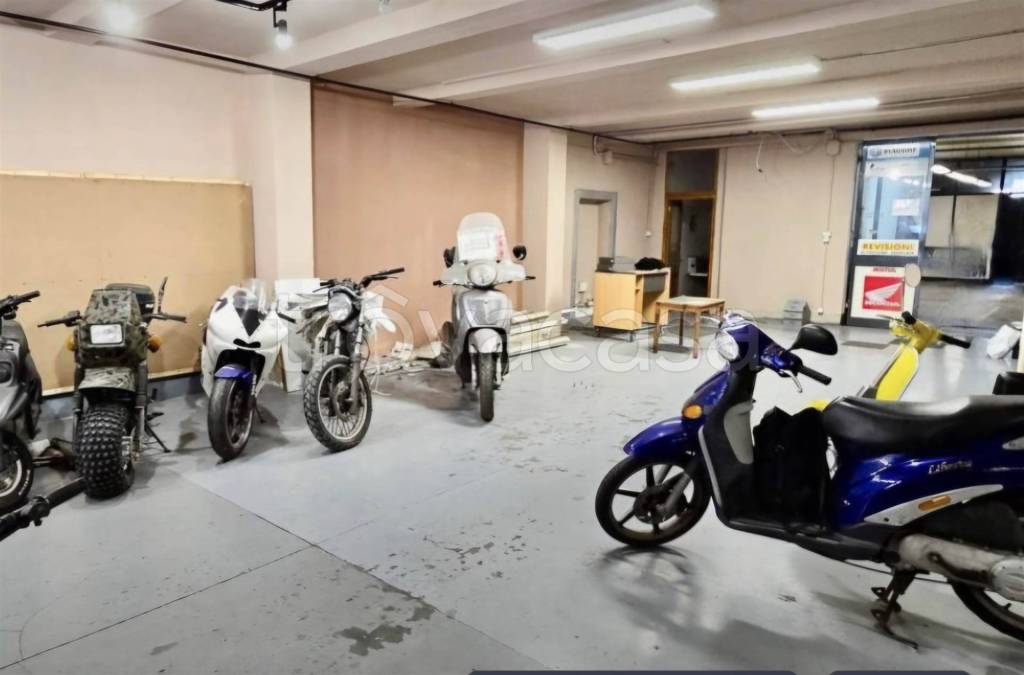 negozio in affitto a Firenze
