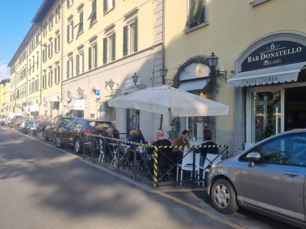 negozio in affitto a Firenze in zona Campo di Marte
