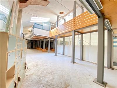 locale commerciale in affitto a Firenze