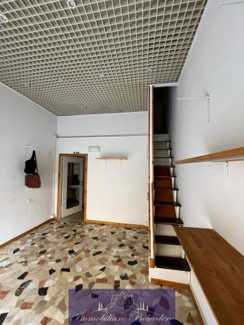 negozio in affitto a Firenze in zona Gavinana