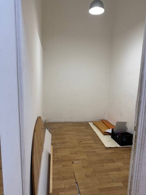 negozio in affitto a Firenze in zona Careggi