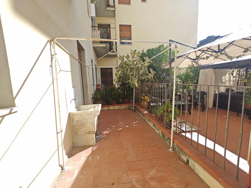 ufficio in affitto a Firenze in zona Careggi