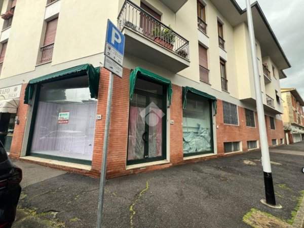 negozio in affitto a Firenze in zona Bellariva
