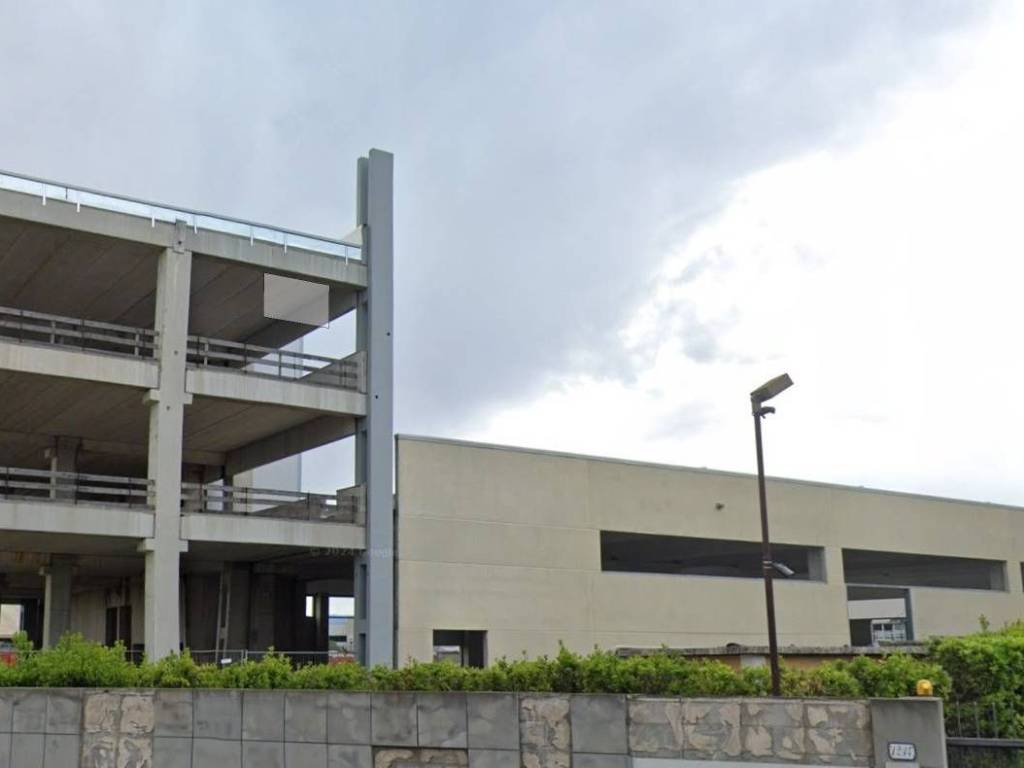 locale commerciale in affitto a Firenze