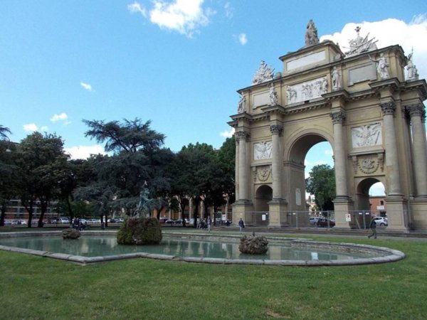 negozio in affitto a Firenze in zona Campo di Marte