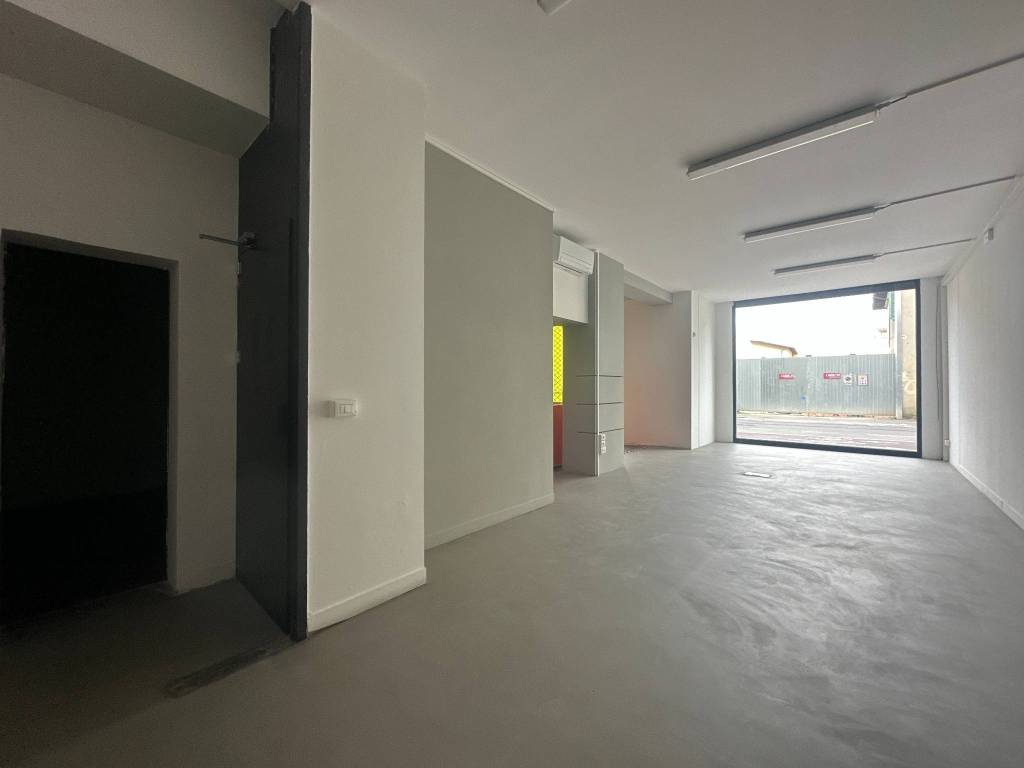 negozio in affitto a Firenze