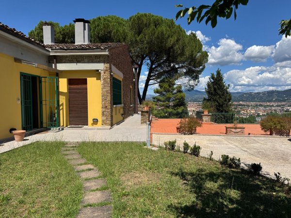 appartamento in affitto a Firenze in zona Ponte a Ema