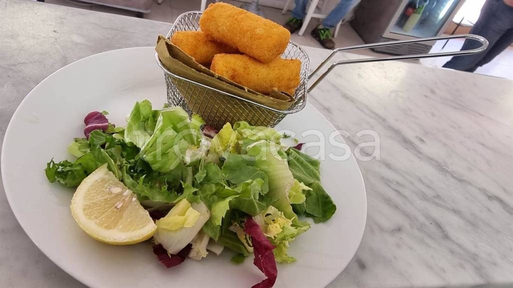 negozio in affitto a Firenze in zona Novoli