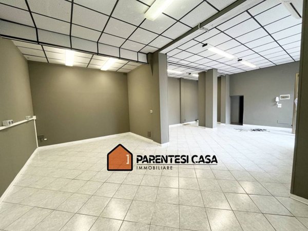 locale commerciale in affitto a Firenze in zona Coverciano