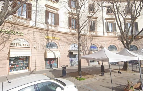 negozio in affitto a Firenze