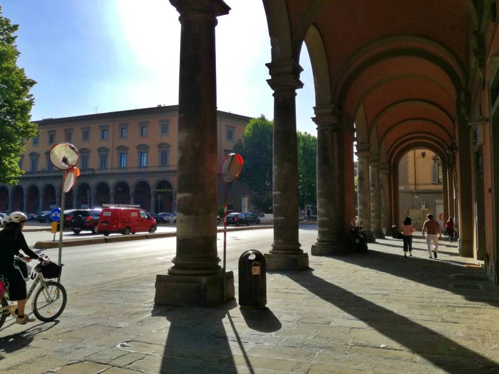 negozio in affitto a Firenze in zona Campo di Marte