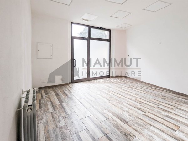 negozio in affitto a Firenze in zona Campo di Marte