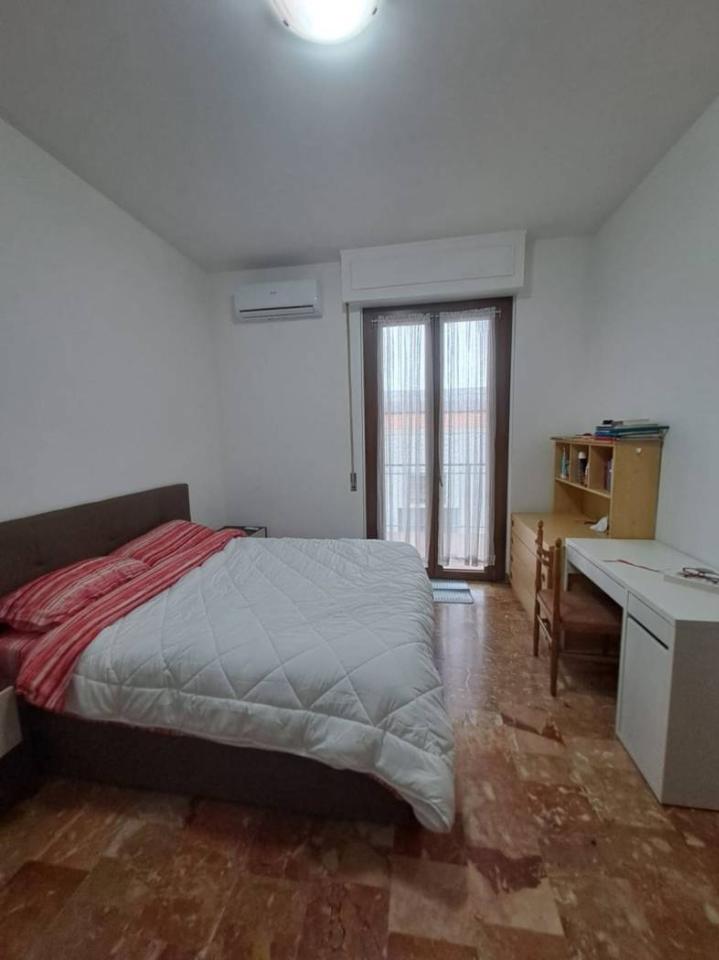 appartamento in affitto a Firenze in zona Isolotto