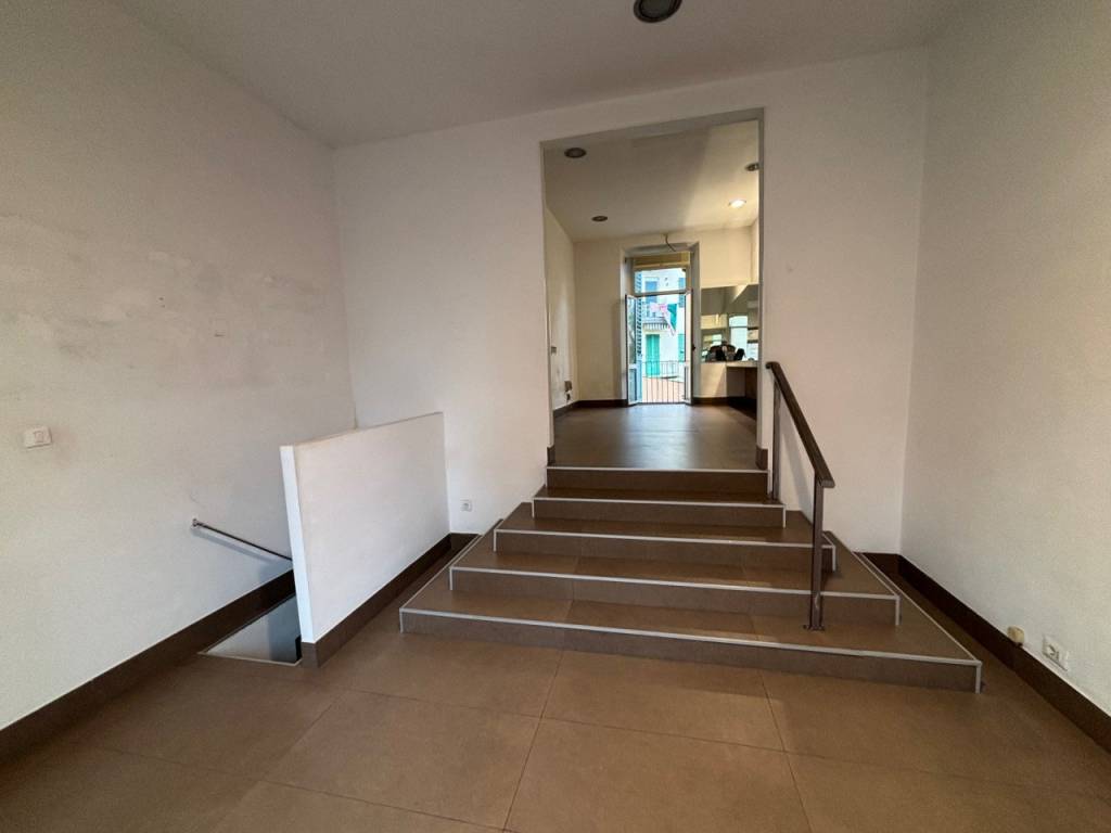negozio in affitto a Firenze in zona Coverciano