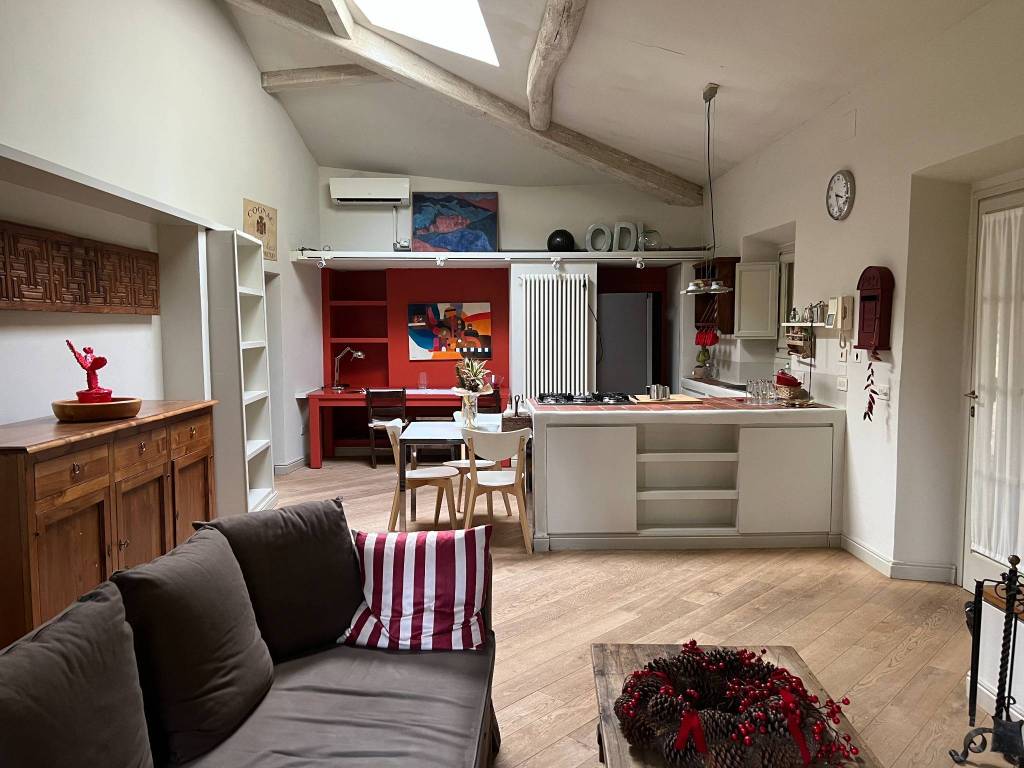 appartamento in affitto a Firenze in zona Coverciano