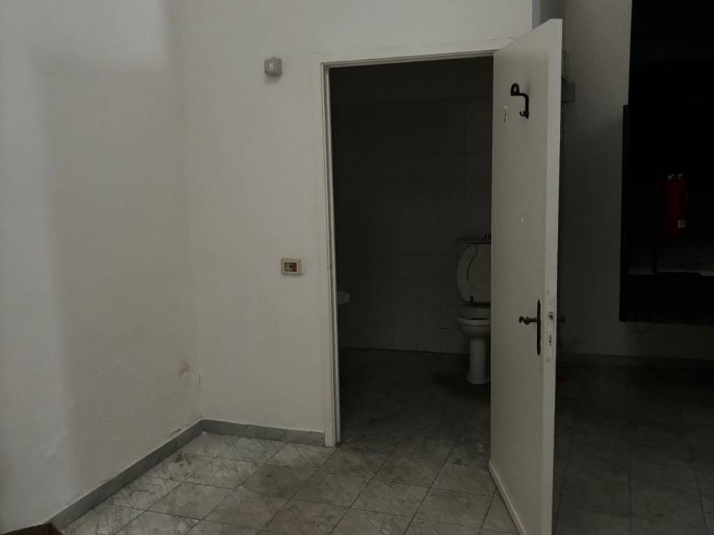 negozio in affitto a Firenze in zona Centro Santa Maria Novella