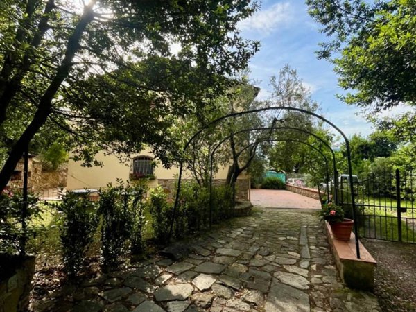 casa indipendente in affitto a Firenze in zona Rovezzano