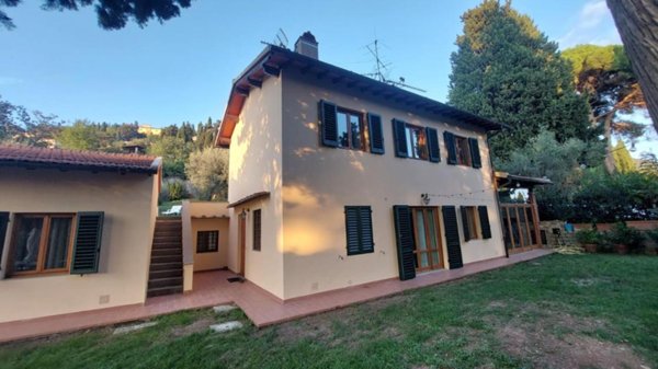casa indipendente in affitto a Firenze in zona La Lastra