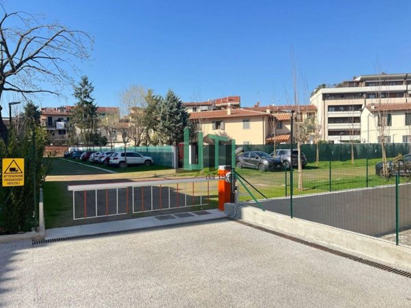 negozio in affitto a Firenze in zona Gavinana