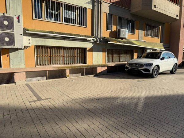 negozio in affitto a Firenze in zona Coverciano
