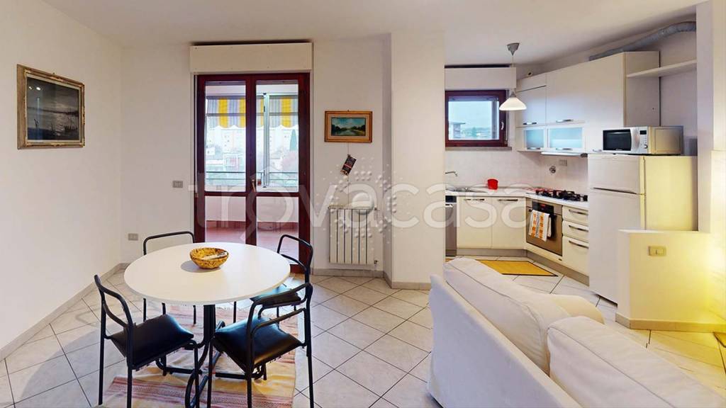 appartamento in affitto a Firenze in zona Cintoia