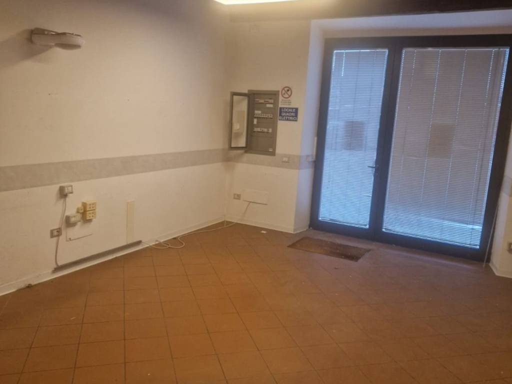 negozio in affitto a Firenze