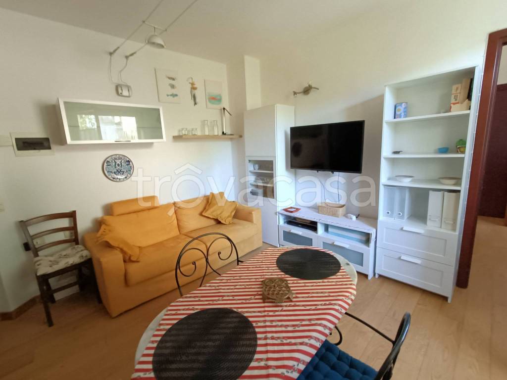 appartamento in affitto a Firenze in zona Isolotto