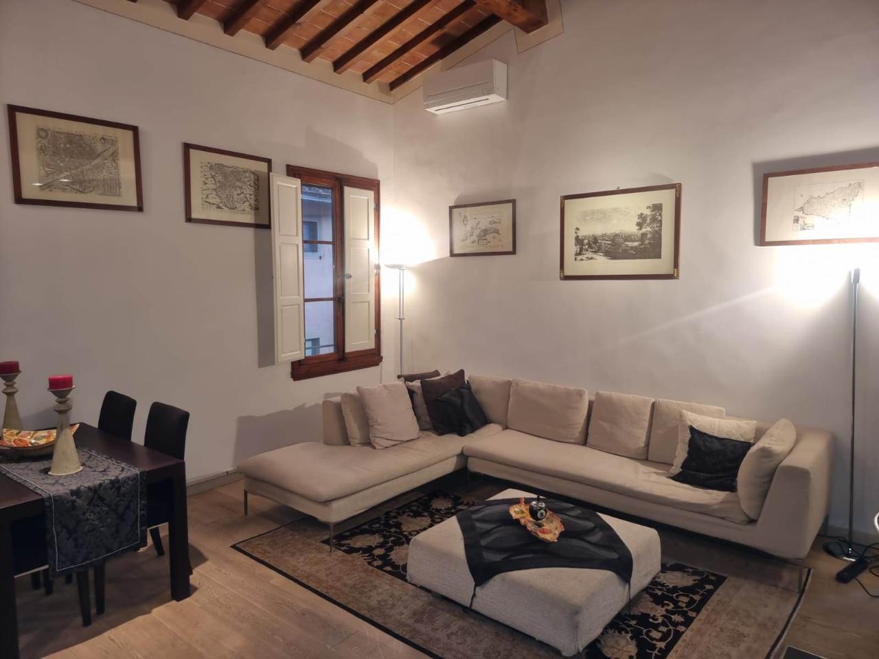appartamento in affitto a Firenze in zona Centro Santa Croce